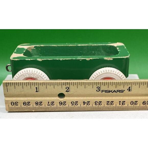 1970s Brio Distressed Wooden Train Trailer with Rubber Wheels - Picture 9 of 10